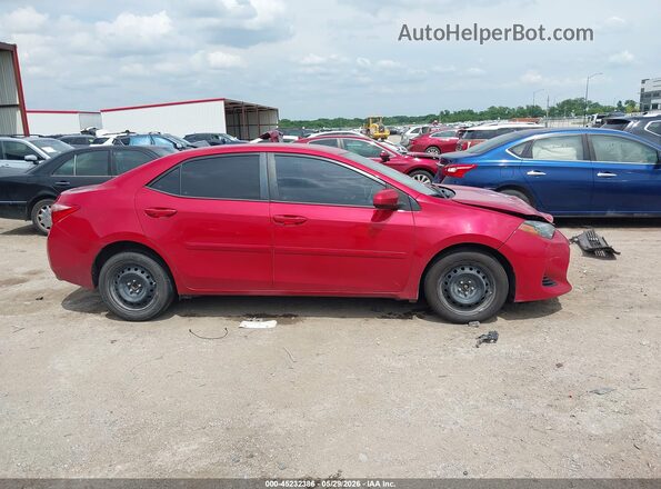 2T1BURHE0JC098472 2018 TOYOTA COROLLA Red Rear interior view