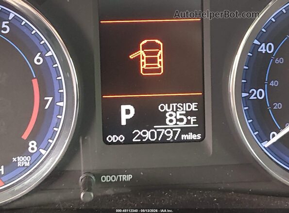 2T1BURHE0JC966034 2018 TOYOTA COROLLA Белый 