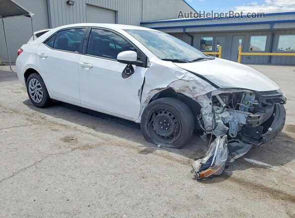 2T1BURHE1JC063424 2018 TOYOTA COROLLA White Передня права чверть