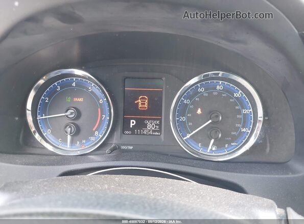 2T1BURHE1JC067750 2018 TOYOTA LL Серебряный Вид задних сидений