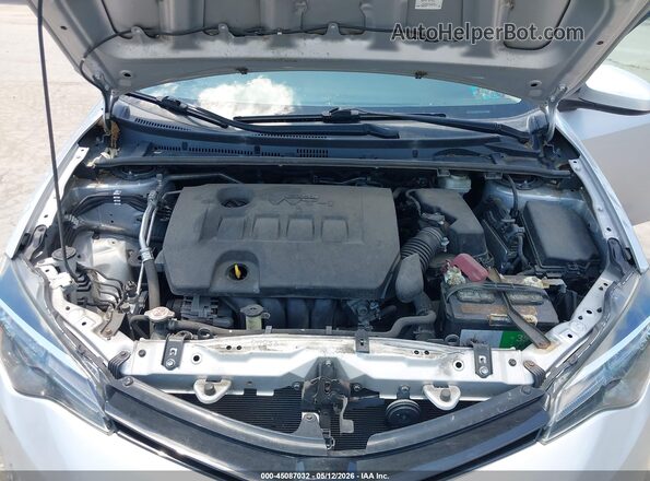 2T1BURHE1JC067750 2018 TOYOTA LL Серебряный Вид сзади