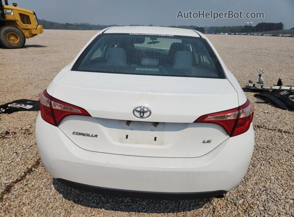 2T1BURHE1JC082765 2018 TOYOTA COROLLA Белый Вид сзади