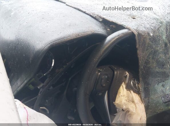 2T1BURHE2HC784734 2017 TOYOTA COROLLA Белый 