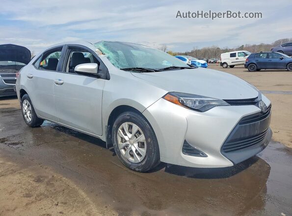 2T1BURHE2HC796561 2017 TOYOTA LL Silver Передня права чверть