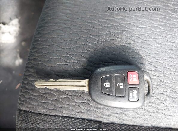 2T1BURHE2KC201263 2019 TOYOTA COROLLA Black Dashboard view