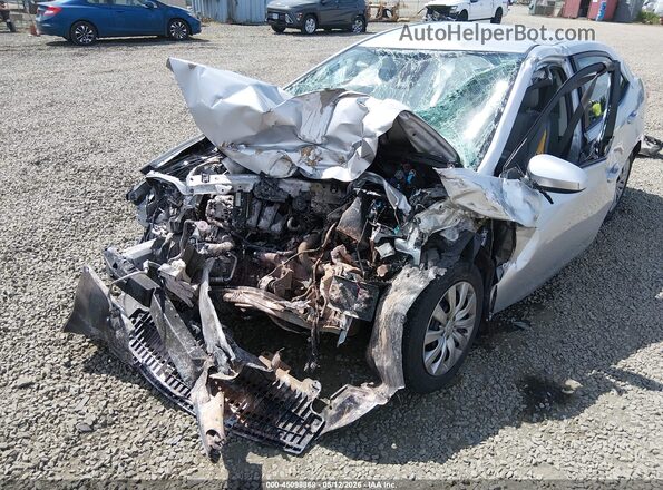 2T1BURHE3JC041425 2018 TOYOTA LL Silver Вид спереду