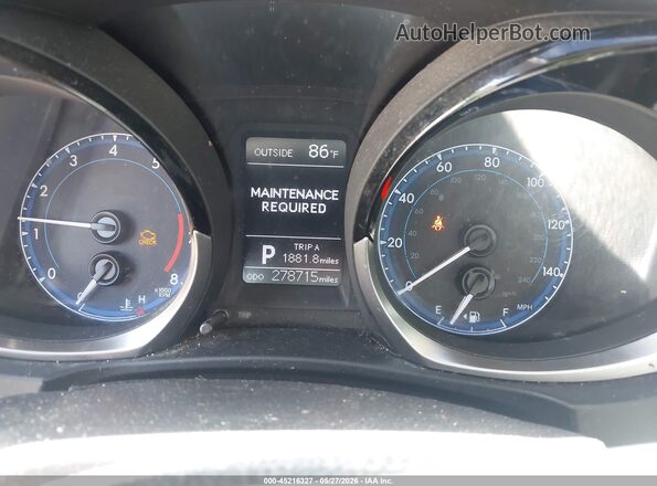 2T1BURHE5GC615953 2016 TOYOTA COROLLA Silver Widok tylnych siedzeń