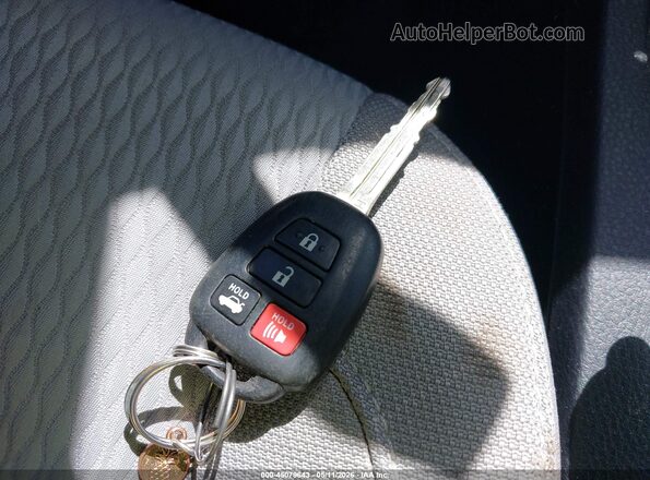 2T1BURHE5GC644644 2016 TOYOTA LL Gray Widok deski rozdzielczej