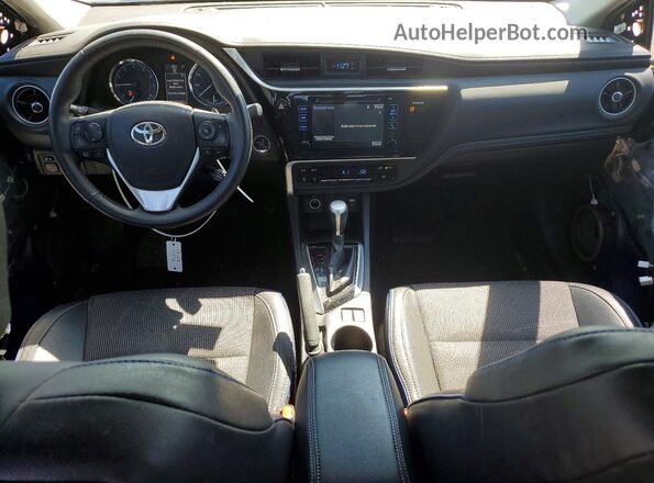 2T1BURHE5HC841508 2017 TOYOTA COROLLA Blue Widok deski rozdzielczej