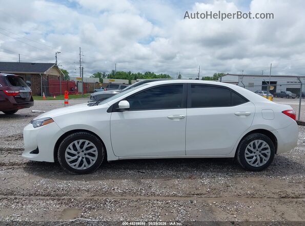 2T1BURHE5HC892894 2017 TOYOTA COROLLA White Սալոնի 360 աստիճան տեսք