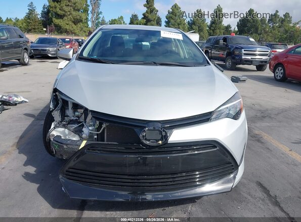 2T1BURHE5JC017577 2018 TOYOTA COROLLA Silver 