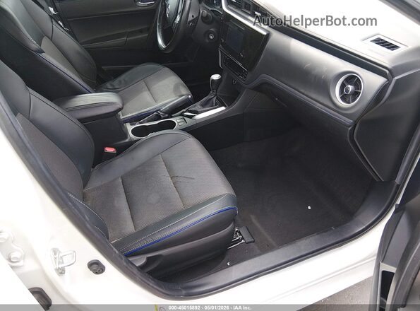 2T1BURHE5JC103715 2018 TOYOTA LL White Widok wnętrza z przodu
