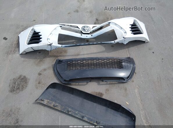 2T1BURHE5JC103715 2018 TOYOTA LL White Widok zestawu wskaźników