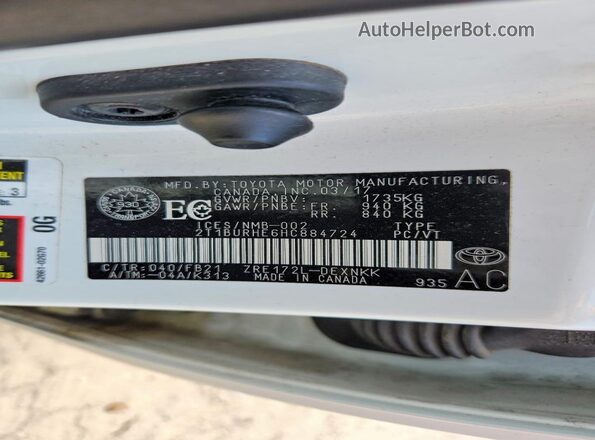 2T1BURHE6HC884724 2017 TOYOTA COROLLA White 