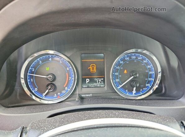 2T1BURHE6HC884724 2017 TOYOTA COROLLA White 