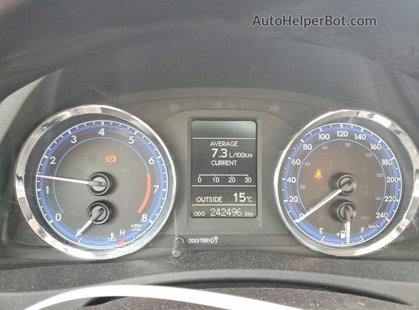 2T1BURHE6JC087332 2018 TOYOTA COROLLA Белый 