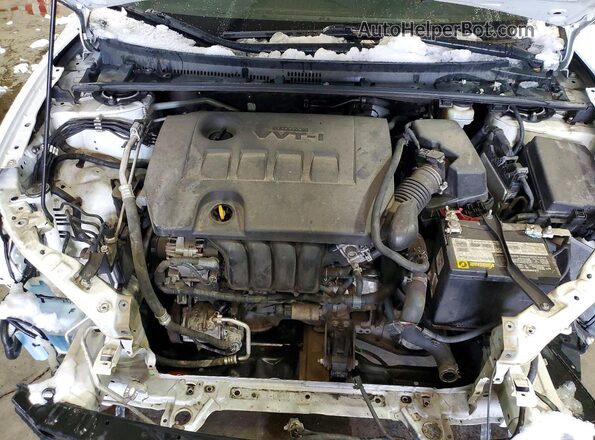 2T1BURHE6JC968113 2018 TOYOTA COROLLA White 