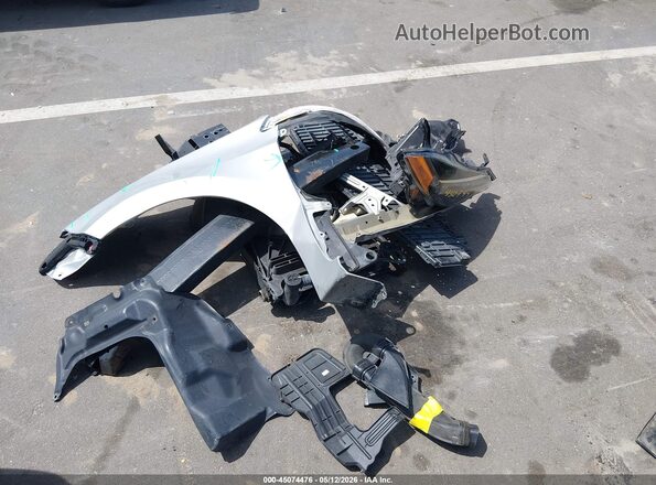 2T1BURHE6KC149846 2019 TOYOTA LL Silver 
