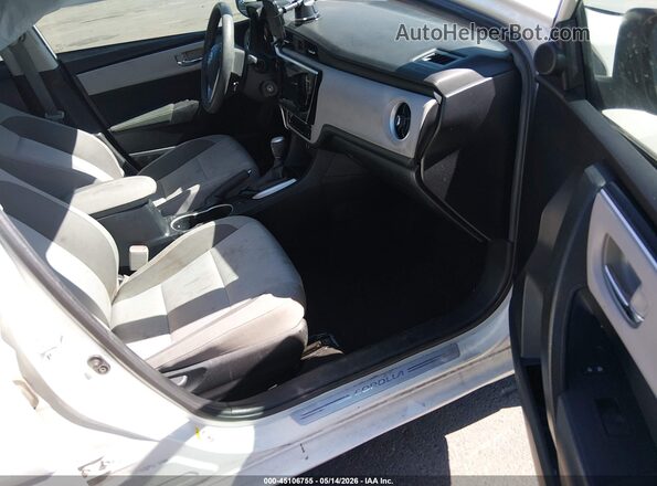 2T1BURHE7HC833006 2017 TOYOTA COROLLA Белый Вид салона спереди