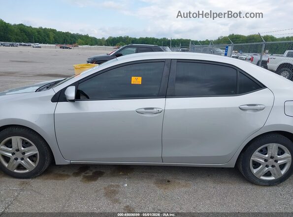 2T1BURHE7JC069955 2018 TOYOTA LL Silver Widok wnętrza 360 stopni