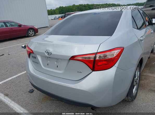 2T1BURHE7JC069955 2018 TOYOTA LL Silver 