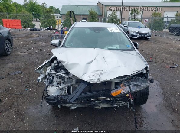2T1BURHE8HC879525 2017 TOYOTA LL Silver 