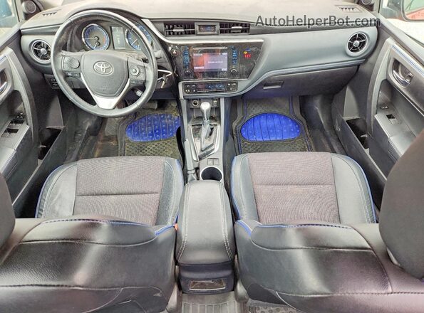 2T1BURHE8JC021106 2018 TOYOTA LL Red Vista del salpicadero