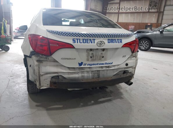 2T1BURHE8JC035829 2018 TOYOTA COROLLA White Front view
