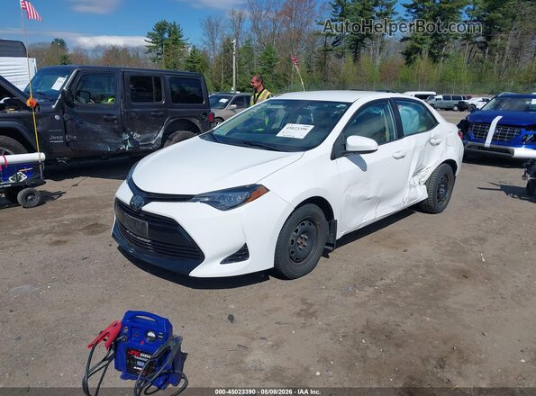 2T1BURHE8JC064750 2018 TOYOTA LL White Przód lewy
