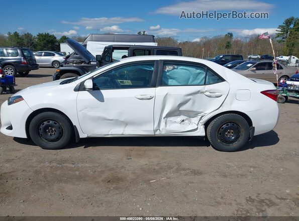 2T1BURHE8JC064750 2018 TOYOTA LL White 