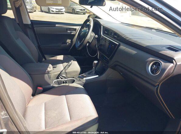 2T1BURHE9HC796606 2017 TOYOTA COROLLA Dark Blue Вид салону спереду