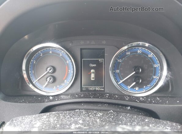2T1BURHE9HC833072 2017 TOYOTA LL Red Հետևի նստատեղերի տեսք