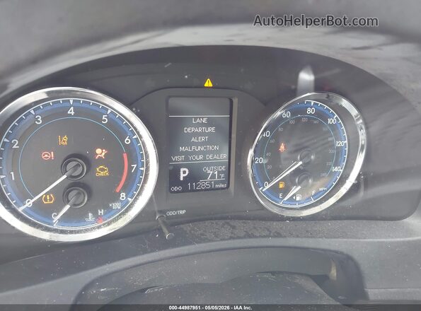 2T1BURHE9JC037945 2018 TOYOTA LL White 