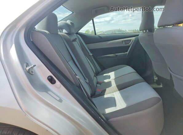 2T1BURHE9JC983561 2018 TOYOTA LL Silver Հետևի նստատեղերի տեսք