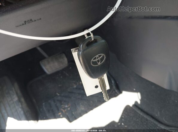 2T1BURHEXGC535578 2016 TOYOTA LL Blue 
