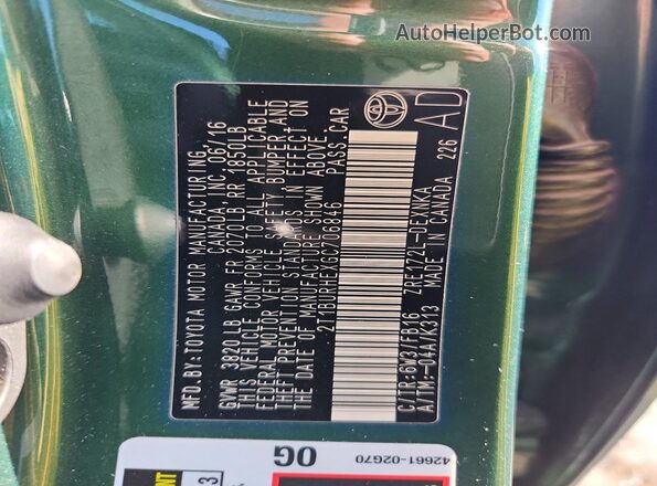2T1BURHEXGC706846 2016 TOYOTA LL Green 