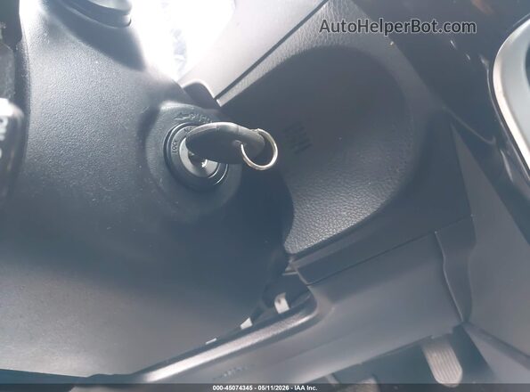 2T1BURHEXHC826941 2017 TOYOTA LL Silver Dashboard view