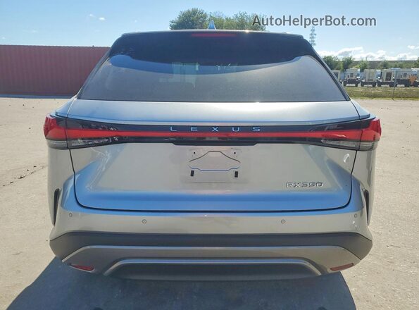 2T2BAMBA5RC033366 2024 LEXUS RX Серебряный Вид сзади