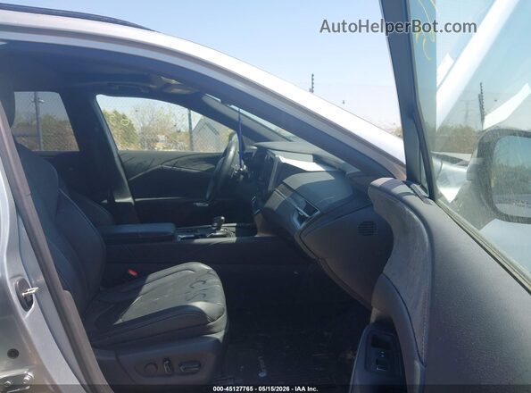 2T2BAMCA4PC015744 2023 LEXUS RX 350 Silver Front interior view