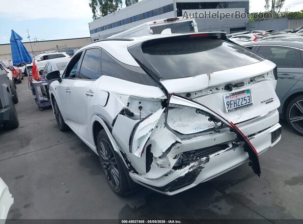 2T2BCMEA7PC002820 2023 LEXUS RX 500H White 