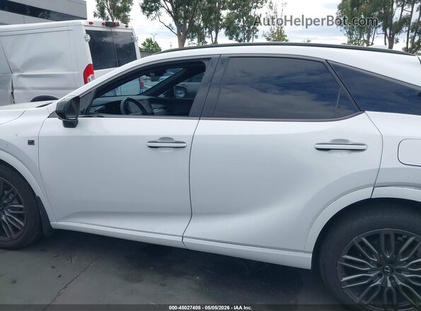 2T2BCMEA7PC002820 2023 LEXUS RX 500H White 