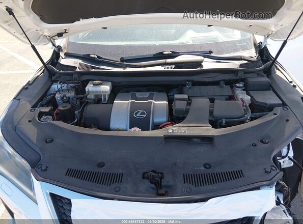 2T2BGMCA6JC022572 2018 LEXUS RX 450H Белый Вид сзади