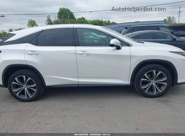 2T2BZMCA3HC124111 2017 LEXUS RX 350 Белый Вид задней части салона