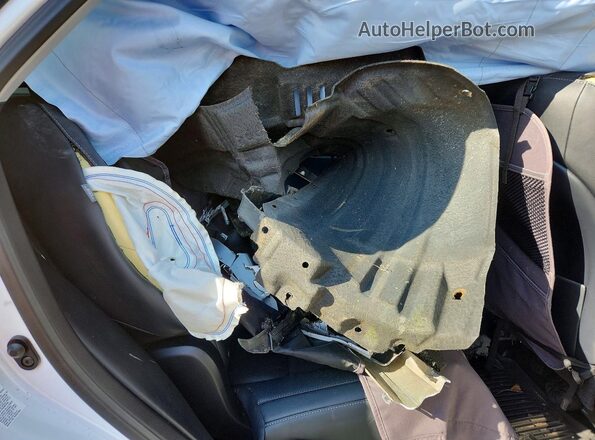 2T2BZMCA4GC007135 2016 LEXUS RX Белый Вид задней части салона