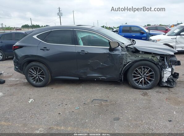 2T2GDCAZ2RC010187 2024 LEXUS NX 250 Gray Vista interior trasera