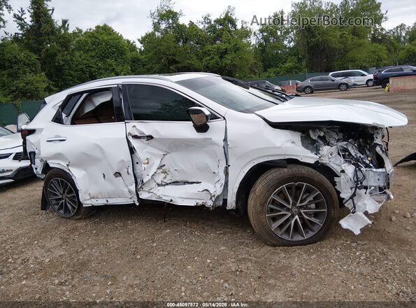 2T2GGCEZ3TC099888 2026 LEXUS NX 350 White Widok wnętrza z tyłu
