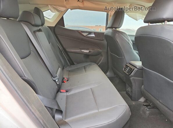 2T2GKCEZ2NC004898 2022 LEXUS NX White Widok tylnych siedzeń