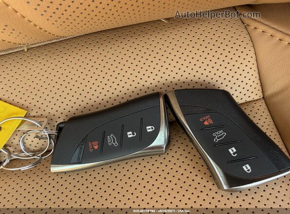 2T2GKCEZ8TC060566 2026 LEXUS NX 350H Silver Առջևի վահանակի տեսք