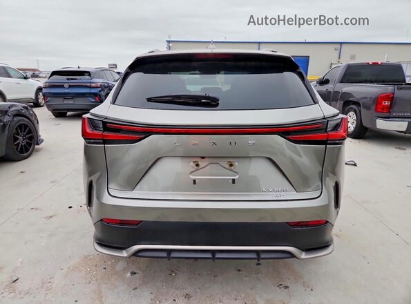 2T2KGCEZ1RC054970 2024 LEXUS NX Серебряный Вид сзади