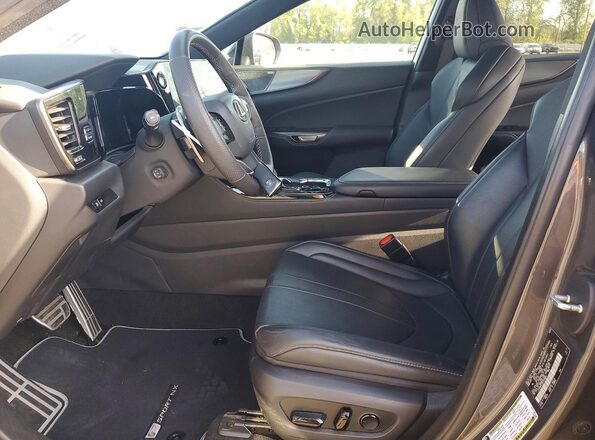 2T2KGCEZ3RC049608 2024 LEXUS NX Gray Вид салону спереду